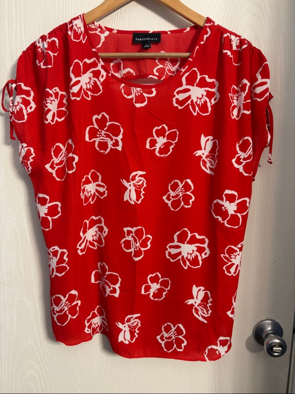 Red Floral Short Sleeve Blouse - White Flower Print